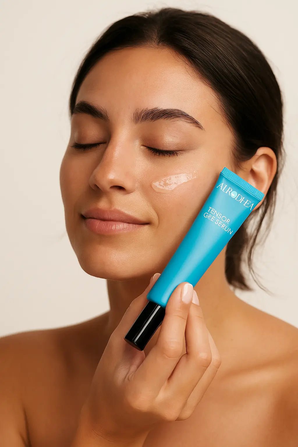 SERUM GEL TENSEUR ANTI - ÂGE – EFFET LIFTING IMMÉDIAT & RIDES LISSÉES NATURELLEMENT - ESSENSIA BEAUTY